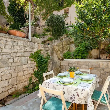 Vakantiehuis House Tea, For 5, Sea View, 5m Away From The Sea