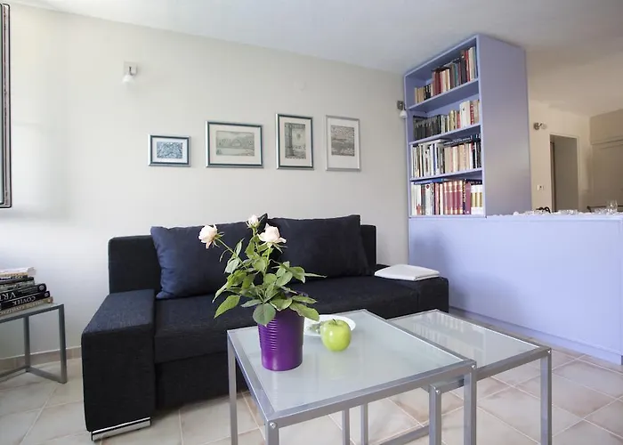 House Tea, For 5, Sea View, 5m Away From The Sea بيت للعطل بوتشيتشا